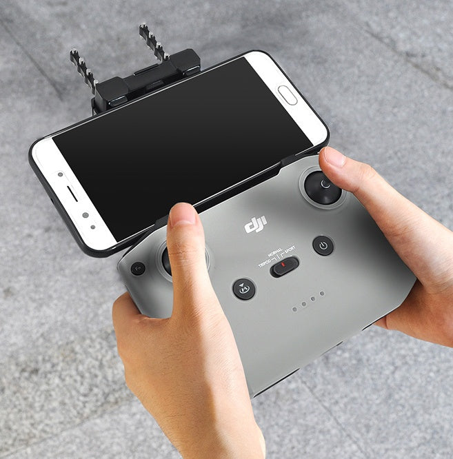 Extended range Yagi antenna signal booster